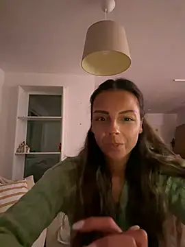 SweetLillySugar online show from April 1, 9:12 pm