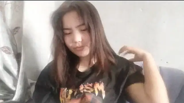 CuteAngell online show from April 5, 8:57 am