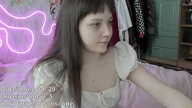 RileyNymph online show from May 8, 3:10 am