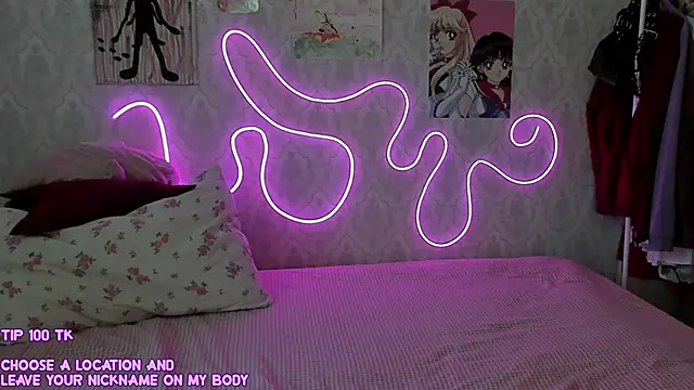 RileyNymph online show from May 22, 3:37 am