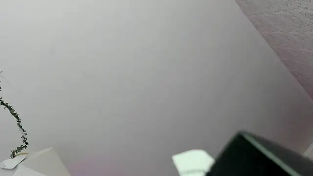 RileyNymph online show from May 27, 3:58 am