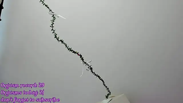 RileyNymph online show from May 14, 6:08 am