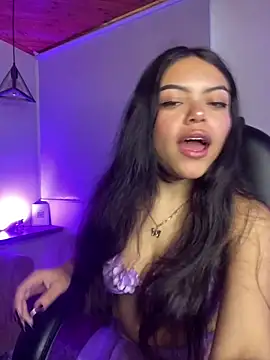 Zeyra pink online show from March 23, 2:23 pm