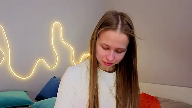 Emma dream  online show from May 15, 1:33 am