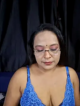 hornyrosy321 online show from July 4, 5:31 pm