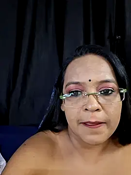 hornyrosy321 online show from June 30, 6:07 pm