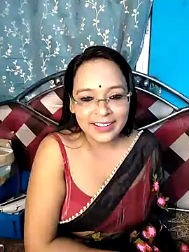 hornyrosy321 online show from April 1, 5:43 pm