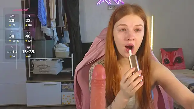 GoldenSunBunny online show from May 21, 12:36 pm