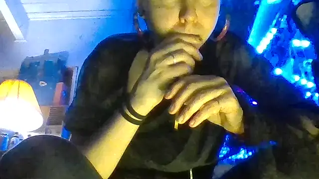 Ambionce online show from April 1, 8:26 am