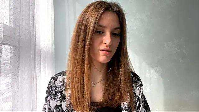 Moonstarisrares online show from March 27, 10:05 am