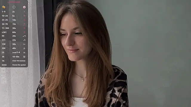 Moonstarisrares online show from April 9, 8:20 am