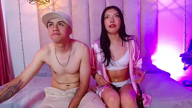 ninayjhonycs online show from March 21, 8:25 pm