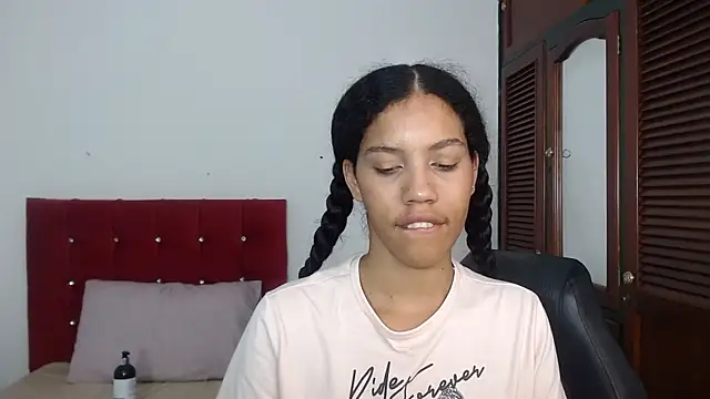 FireBrunette online show from March 27, 4:58 am