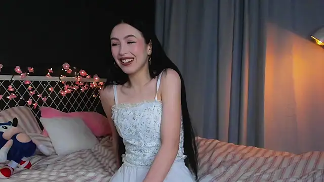 lizaa breeze online show from May 8, 6:32 pm