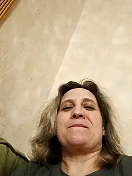 KatieLove133 online show from April 2, 4:37 pm