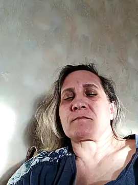 KatieLove133 online show from May 11, 4:15 pm
