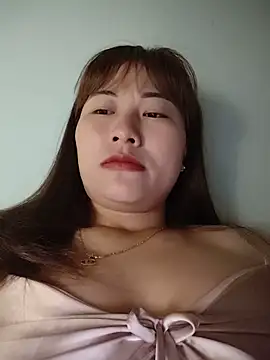 Lucxy-ki6 online show from May 20, 11:24 pm