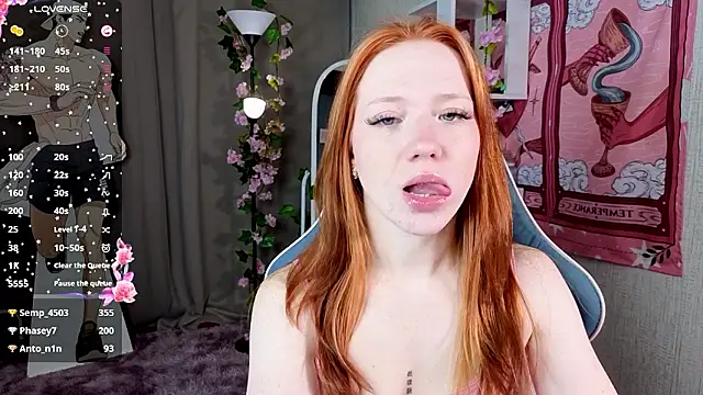 Sparky fox online show from March 31, 12:10 am