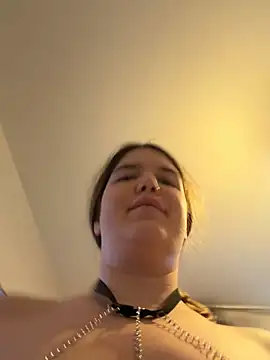 BettyyBlue online show from April 2, 3:20 pm