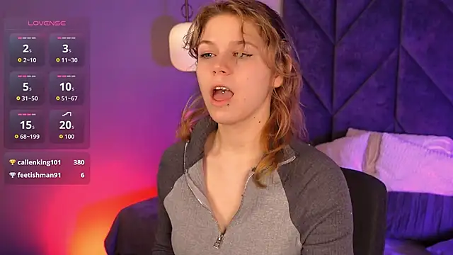 ElizabethVane online show from March 27, 9:10 am