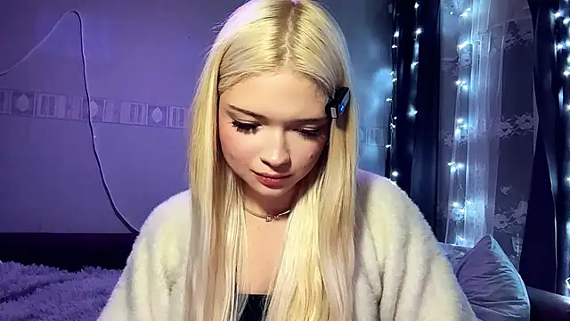 StacyChocopay online show from April 5, 11:48 pm