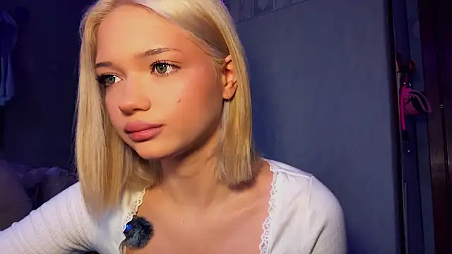 StacyChocopay online show from March 31, 4:01 am