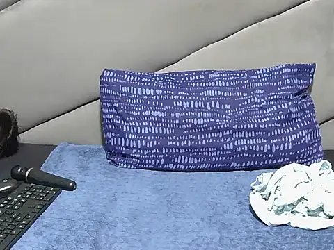 Melitaxx online show from April 6, 5:19 am