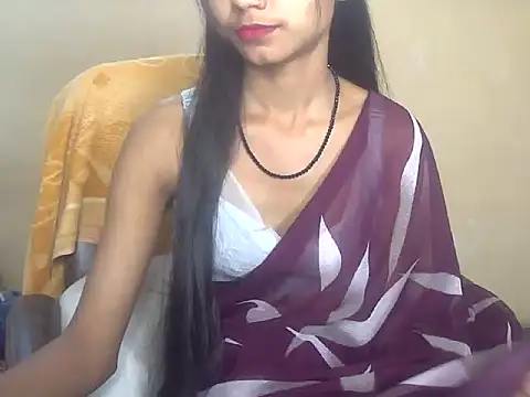 QueenOfDesire01 online show from April 5, 5:56 pm