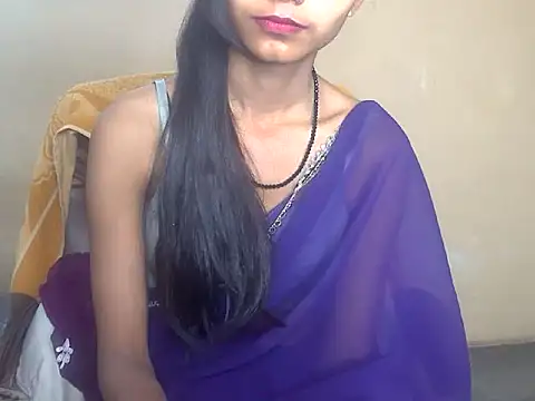 QueenOfDesire01 online show from April 14, 2:44 am