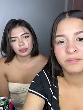 DanielaZavarce  online show from April 13, 5:20 am