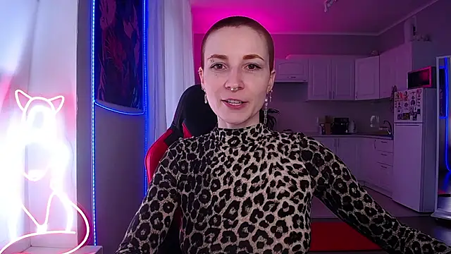 Hope Foxter online show from March 18, 12:21 pm