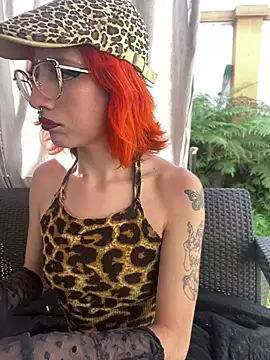 Alice Hecatee online show from March 25, 2:20 pm