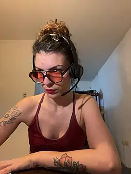 conejita000 online show from March 30, 2:00 am