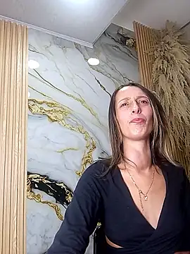 Karolynrousse  online show from March 31, 5:24 pm