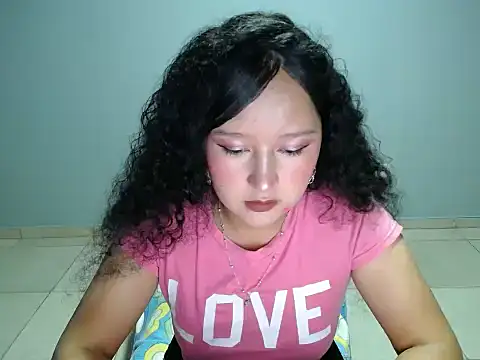 littlelion18 online show from May 24, 6:34 am