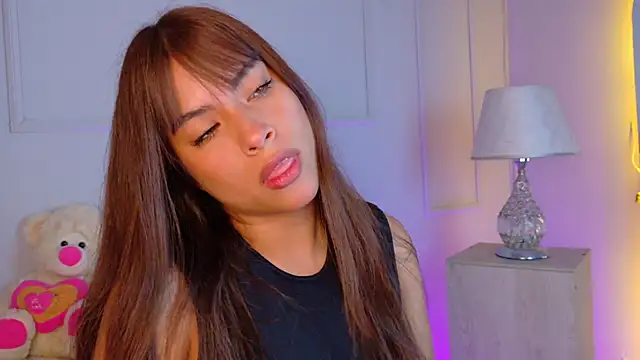 HelenaFoumier online show from April 21, 2:04 am