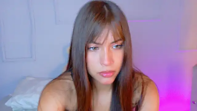 HelenaFoumier online show from April 18, 1:08 am