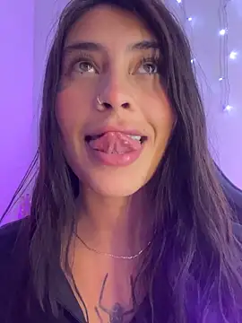 Macarena26 online show from April 7, 2:13 am