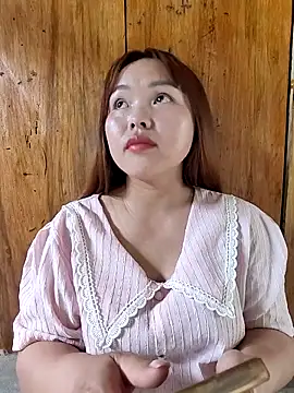 Mina xYx online show from May 7, 7:45 am