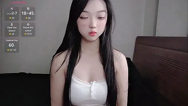 oblakitty  online show from May 12, 11:55 pm
