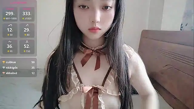 oblakitty  online show from May 16, 2:03 am