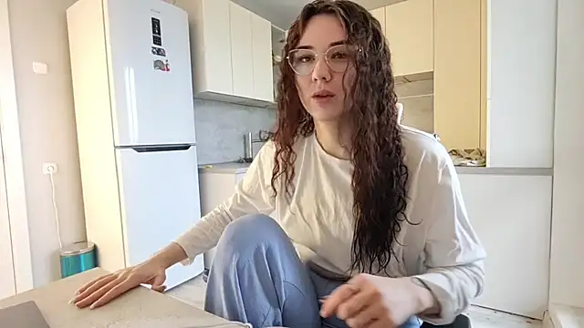 LaritaTocchio online show from April 7, 7:32 am