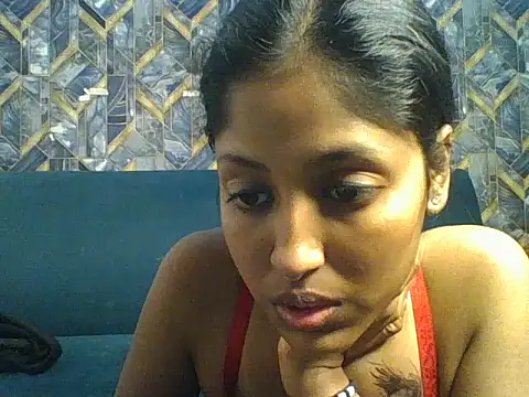 Pari lovers online show from March 20, 9:20 pm