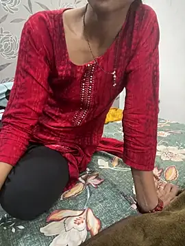 Pari lovers online show from May 14, 7:58 am