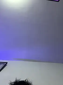 Trixie pop online show from April 2, 1:03 am