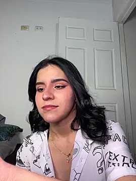 Trixie pop online show from April 7, 12:12 am