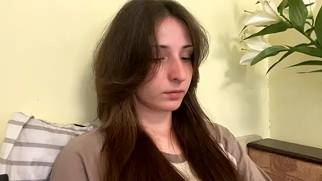 sakuraabloom7 online show from May 18, 4:13 pm