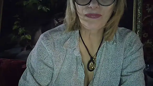 Lia Rayss online show from March 29, 7:24 pm