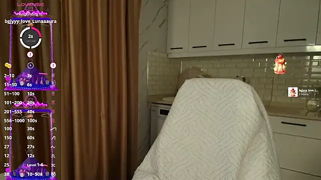 lunaaauraa online show from March 20, 6:13 pm