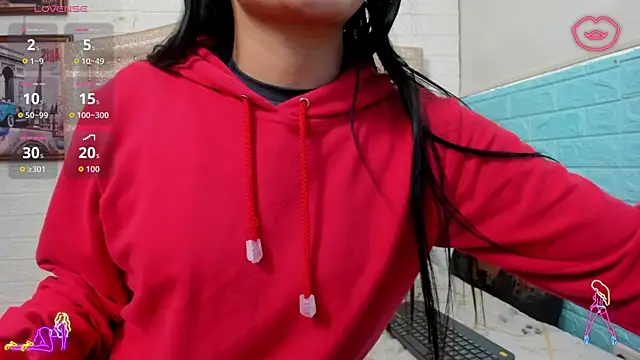 LITTLE-NESSA online show from May 5, 1:14 pm